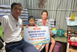 Hơn 117 triệu đồng giúp bé trai ở Đồng Tháp nuôi cha bệnh hiểm nghèo, mẹ bỏ đi