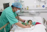 Bệnh nhi 2 tuổi ở Quảng Ngãi hồi sinh sau ca ghép gan xuyên Việt 0
