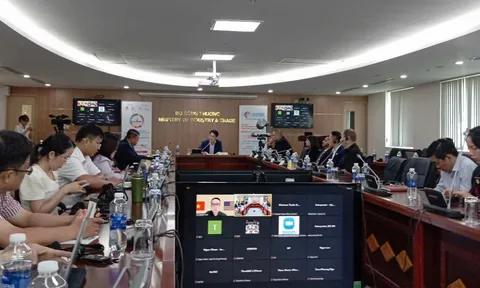 Họp báo ra mắt chuỗi sự kiện Kết nối chuỗi cung ứng hàng hóa quốc tế và Diễn đàn xuất khẩu TP. HCM 2025