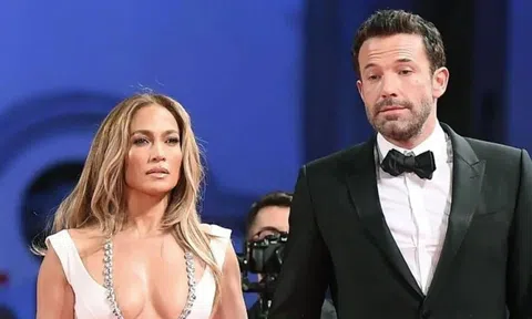 Vợ chồng Jennifer Lopez bán nhà giữa tin đồn ly hôn