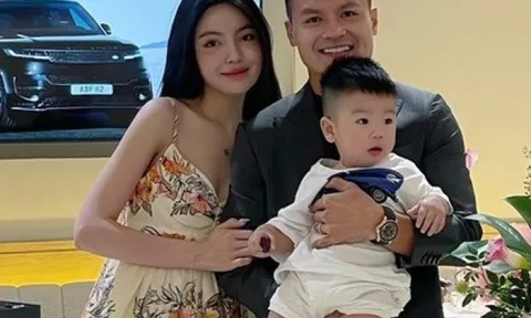 Chu Thanh Huyền diện váy 2 dây nuột nà, bảo sao Quang Hải mê mệt tặng xe 8 tỷ
