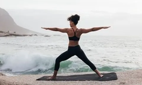 Chuỗi động tác yoga 15 phút giúp phục hồi năng lượng, thay thế cà phê