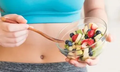 8 loại trái cây tốt nhất nên ăn trước khi ngủ giúp giảm mỡ bụng