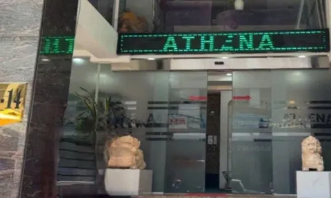 Thẩm mỹ viện Athena và Bvien Mỹ ở TP.HCM tiếp tục bị 'tuýt còi'