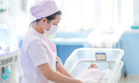 Ca bệnh hy hữu: Mẹ mắc ung thư sinh con khỏe mạnh