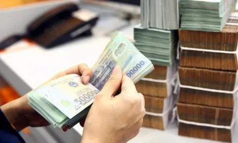 Ngay tháng sau, 2 nhóm cán bộ, công chức nào được hỗ trợ thêm 5 triệu đồng mỗi tháng?