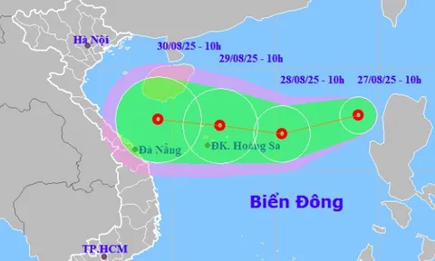 Áp thấp nhiệt đới hình thành trên Biển Đông, giật cấp 8