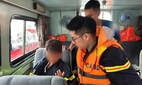 Vụ đắm tàu trên Vịnh Hạ Long: Vì sao bé trai 14 tuổi sống sót sau 4 tiếng ở trong khoang tàu chìm?