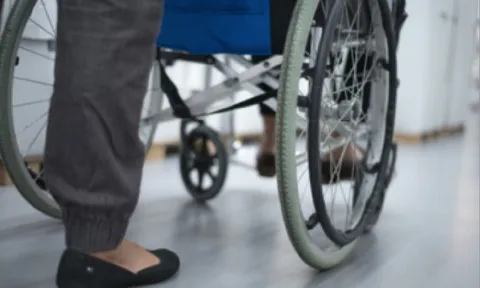 Nam kỹ sư 29 tuổi liệt tứ chi vì một quyết định sai lầm, thốt lên đầy day dứt: “Giá như hôm đó…”