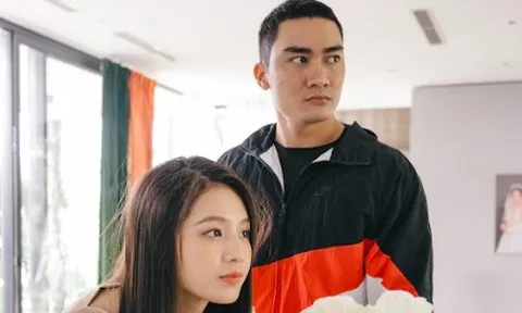 Lương Gia Huy từ vai phản diện trong Mưa đỏ sang vai chủ homestay đáng ngờ trong "Bịt mắt bắt nai"