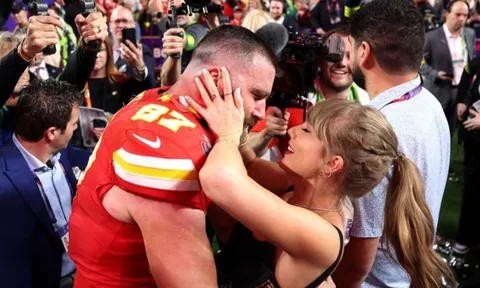 Chuyện tình mặn nồng của Taylor Swift
