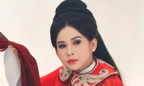 'Hồn thơ ngọc' và thử thách mới của nghệ sĩ Bình Tinh