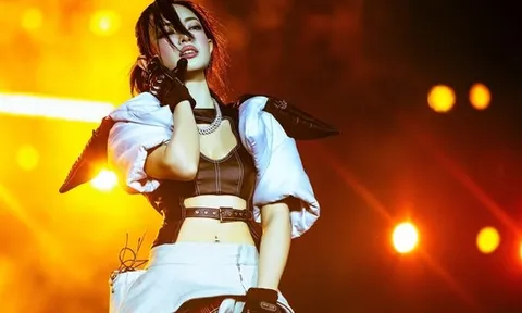 Cú chuyển mình táo bạo của fashion icon Châu Bùi