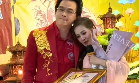 Con gái NSƯT Vũ Linh nổi tiếng sau khi bố qua đời: Có cha thứ 2 là nghệ sĩ, được mời lưu diễn ở Úc