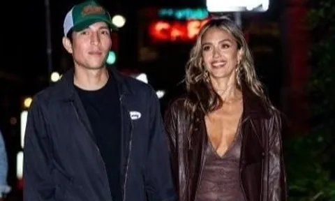 Jessica Alba công khai hẹn hò