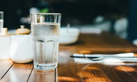 Bác sĩ Harvard: Nước lọc tốt nhưng biết thêm thứ này thì lợi ích tăng gấp bội!