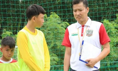 Cựu tuyển thủ Hồng Sơn loại 2 thí sinh