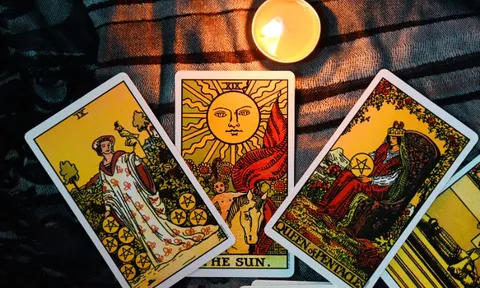 Tarot tháng 9 Âm lịch: Lá bài bạn chọn tiết lộ vận tiền bạc, cơ hội và những “bước ngoặt” tài chính bất ngờ