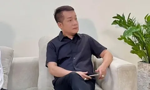 Cuộc sống không vợ con tuổi 61 của nam NSƯT nhận được tờ giấy từ Cục Biểu diễn in 500 tờ để phát