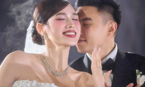 Hoa hậu Đỗ Thị Hà xúc động nhắn nhủ ông xã trong lễ cưới 0