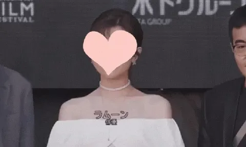 Clip hot: Mỹ nhân Việt đẹp chấn động trên thảm đỏ LHP quốc tế Tokyo, chỉ 1 nụ cười mà khiến vạn vật đều nở hoa