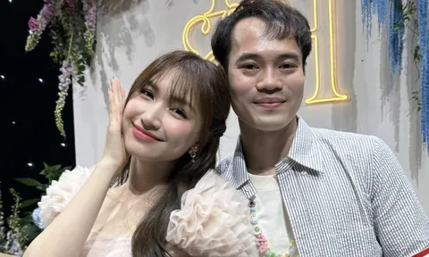 Hoà Minzy bất ngờ nhắn Văn Toàn: "Tôi cưới bạn..." khiến phần bình luận bùng nổ, lộ cả thời điểm tổ chức đám cưới?