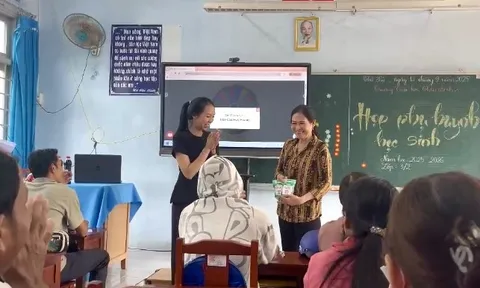 Buổi họp phụ huynh gây bão của cô giáo Gen Z, dân mạng rần rần khen sáng tạo 0