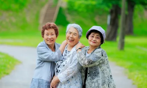 Tuổi thọ người Nhật đang ở mức cao nhất mọi thời đại: 8 thói quen hàng ngày giúp sống khỏe trăm tuổi