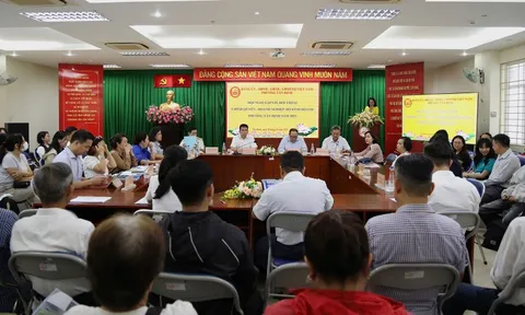 Tiểu thương loay hoay chuyển đổi số, phường Tân Định cam kết đồng hành