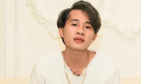 Jack bị phạt vì hát dung tục