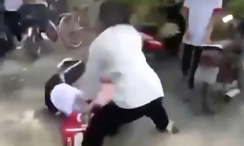 Mâu thuẫn khi được bầu làm tổ trưởng, nữ sinh lớp 8 bị bạn đánh nhập viện 0