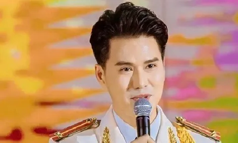 Nam MC 39 tuổi nói thẳng các đàn em