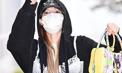 Lisa gây tranh cãi