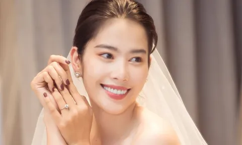 Nam Em hé lộ về đám cưới