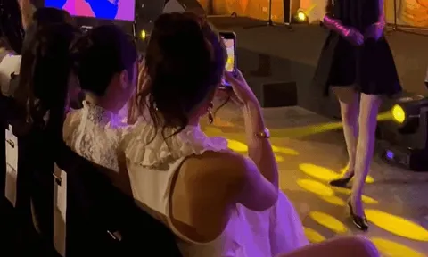 Lộ file ghi âm nhạy cảm khiến cả showbiz rúng động, 1 sao hạng A nhận đòn trừng phạt nặng nề?