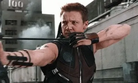 Tài tử Avengers bị tố sốc: Gửi ảnh khiêu dâm, đe dọa tính mạng phụ nữ