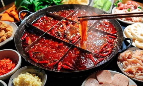 Cái kết đắng cho việc ăn lẩu 3 ngày liên tiếp: Bác sĩ cảnh báo 3 việc KHÔNG làm để tránh nguy cơ sức khỏe!