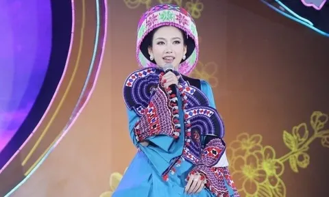 Á hậu Kha Thị Thơ mong trẻ em vùng cao được quan tâm nhiều hơn trong việc đến trường