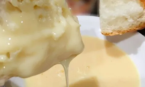 Đã đến lúc tự cứu dạ dày bằng cách bỏ ngay 5 món "khoái khẩu" của người Việt ra khỏi thực đơn bữa sáng!