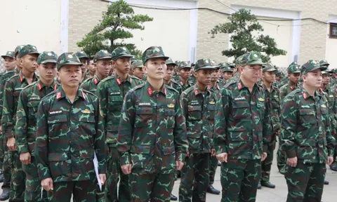 Đà Nẵng xuất quân thực hiện Chiến dịch Quang Trung, dựng lại nhà cho dân vùng lũ