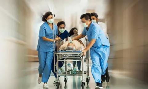 Đột quỵ thường "rình rập" những người KHÔNG làm điều này khi thức dậy