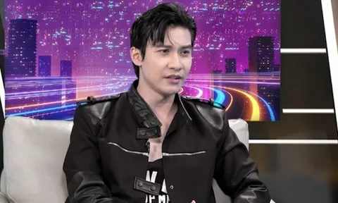 Nam thần phản diện U40 nói thẳng: "Không nghe rồi lại đem cái khổ về cho cha mẹ hứng cùng à?"