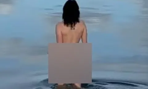 Sốc: Rầm rộ clip khỏa thân của nữ diễn viên phim giờ vàng