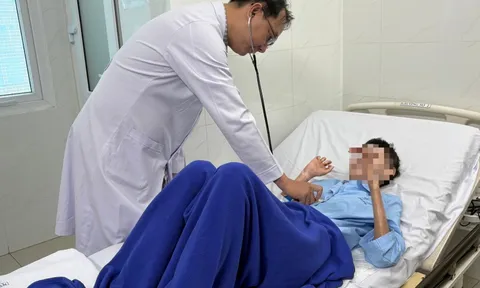 Bệnh nhân nguy kịch vì tự ý ngưng điều trị cường giáp 0