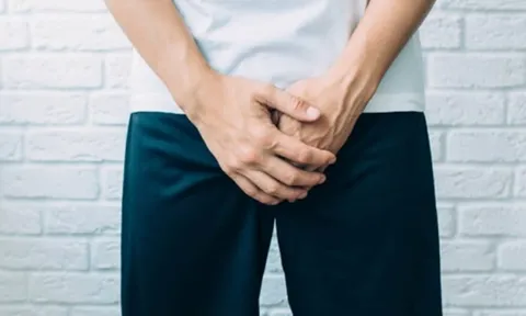 Nam sinh suýt mất tinh hoàn sau cú va chạm khi tập võ 0