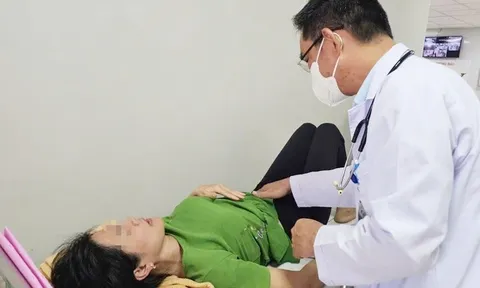 Hàng loạt người nhập viện sau ăn bánh mì, Bộ Y tế vào cuộc 0