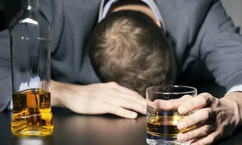 Một người tử vong sau bữa rượu tại Hải Phòng, nghi ngộ độc methanol 0