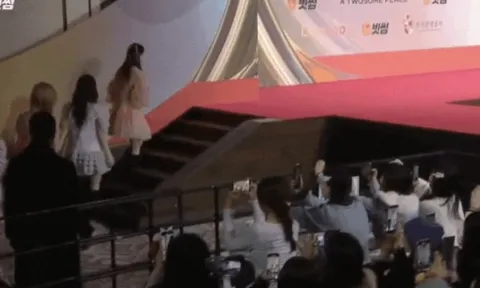 5 bóng hồng cứ xuất hiện lần nào là bị chê lần đấy