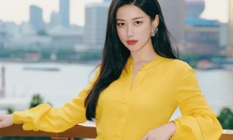 "Công chúa Bắc Kinh" Chu Châu giữ dáng thon gọn ở tuổi 41