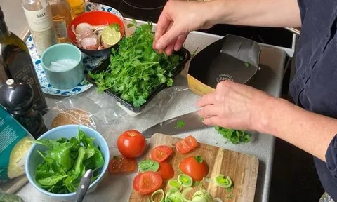 Tôi đổi đúng 1 loại gia vị trong bữa cơm mà cả tuần làm gì cũng suôn sẻ, nhẹ như không